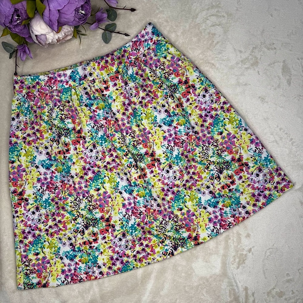 NEW Victoria’s Secret Floral Mini Skirt